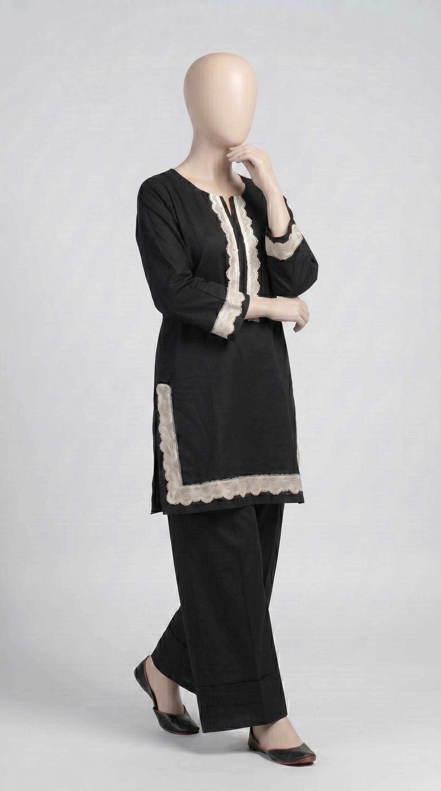 Black & Ivory Lace Trim Lawn Set — view 4