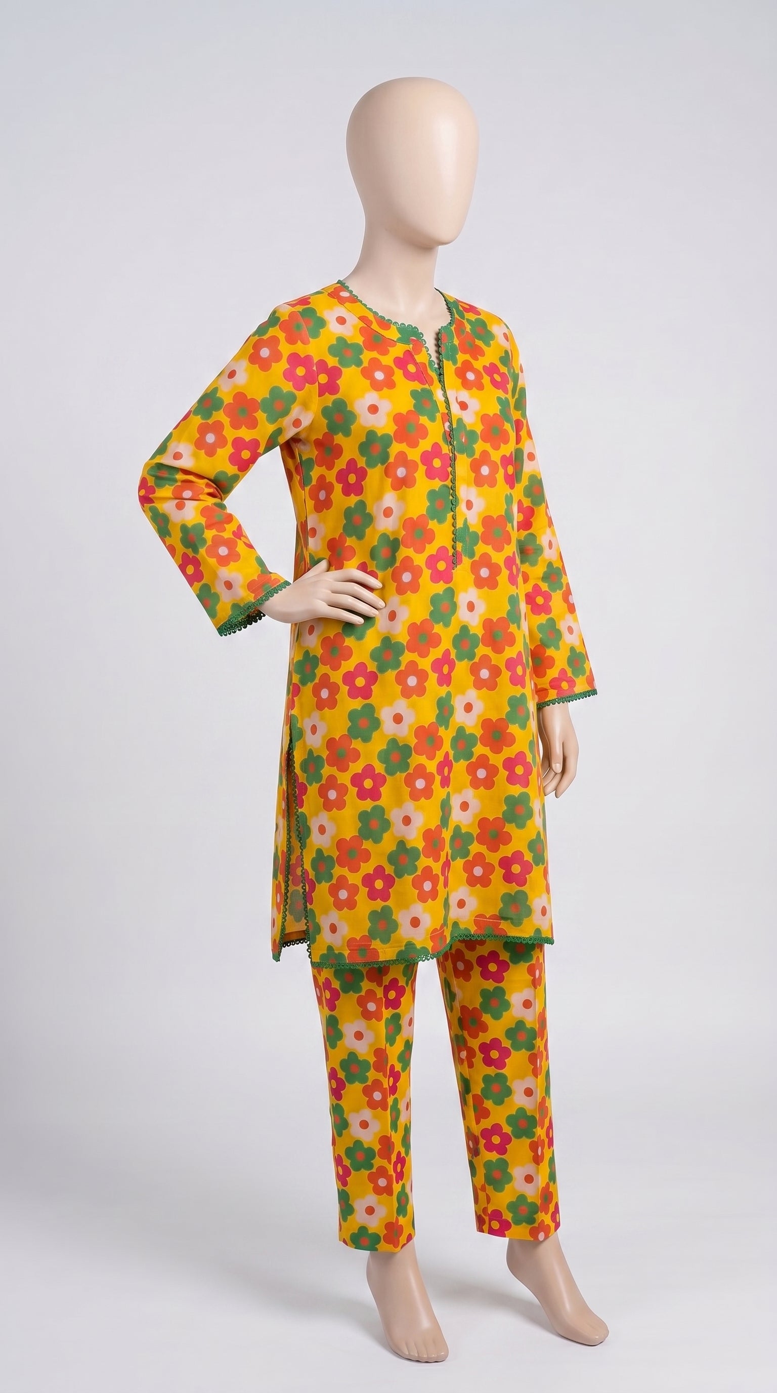 Marigold Retro Daisy Print Co-ord — view 3